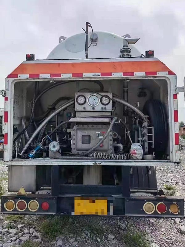 LNG移動加液車