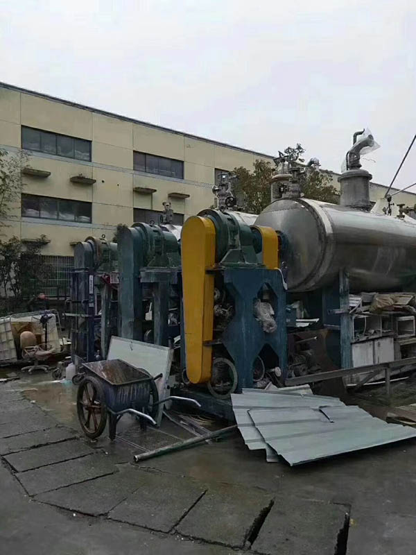 6立方全不(bù)鏽鋼真空耙式幹燥機